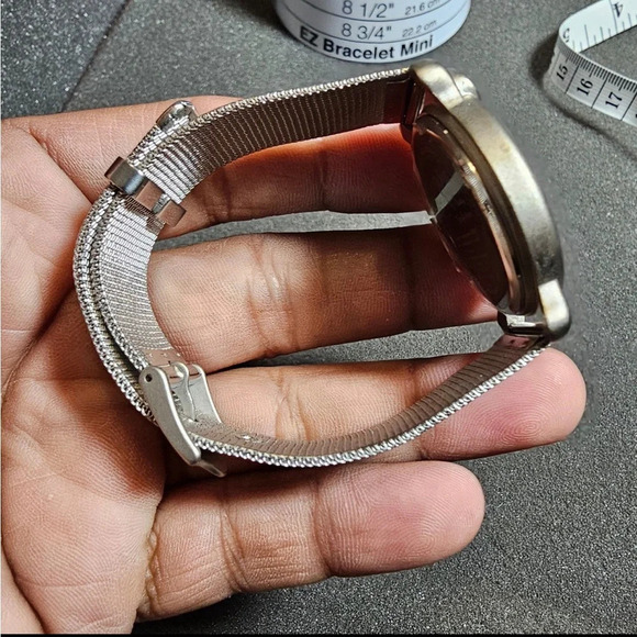 Vintage 1997 Dr. Seuss Cat In The Hat Silver Tone Quartz Watch Working 3ATM WR - Picture 7 of 9